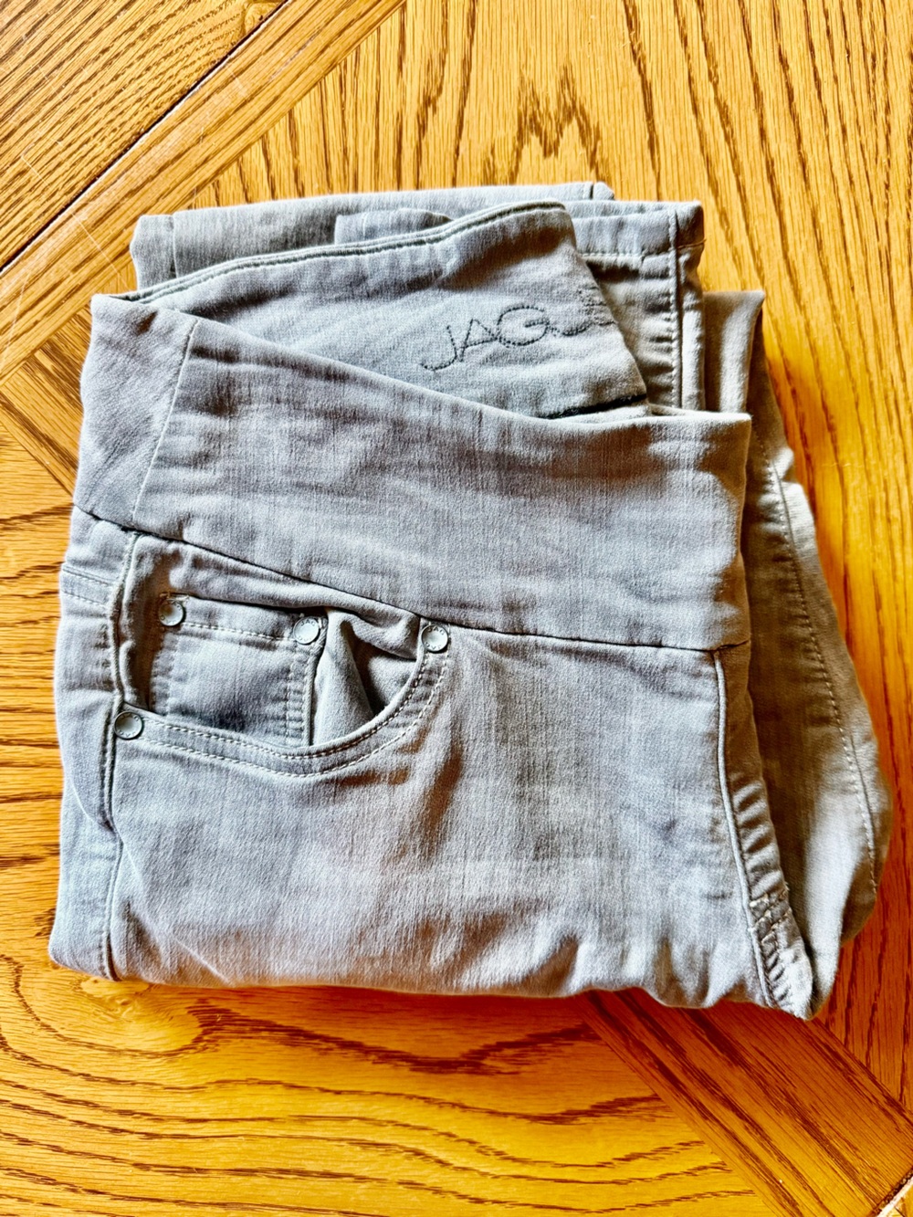 Jag Jeans Light Gray Women’s Jeggings - Stretch Pull-On Style - size 6